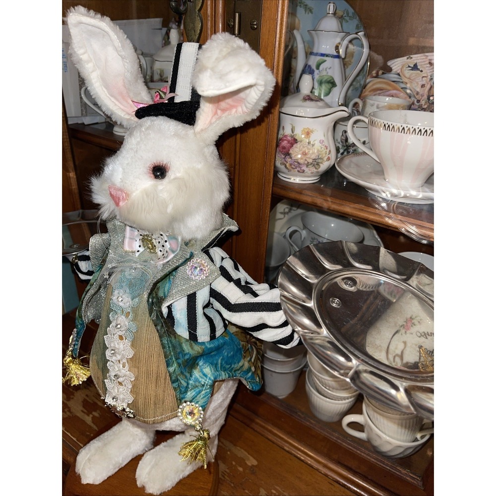 Mark Roberts RARE‎ 20" Tall Server or Butler Rabbit Collectibles - Picture 2 of 16